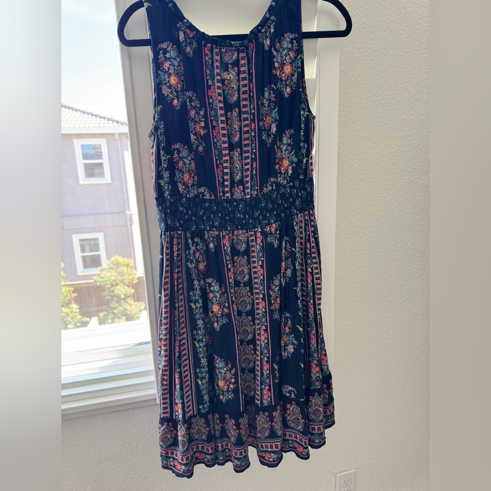 Bila Floral Midi Dress - Black and Pink - Picture 6 of 6